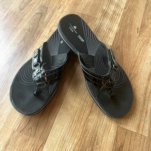 Clarks Sandals Black Size 10